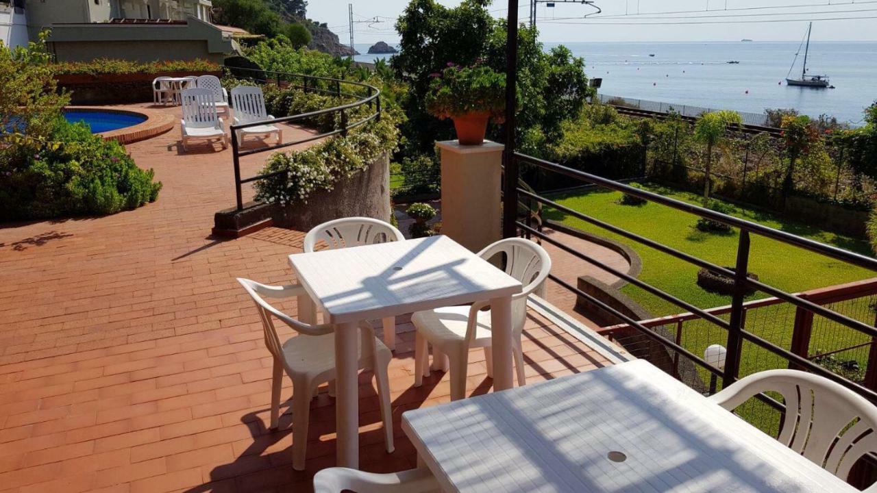 Capo Taormina House Villa ภายนอก รูปภาพ
